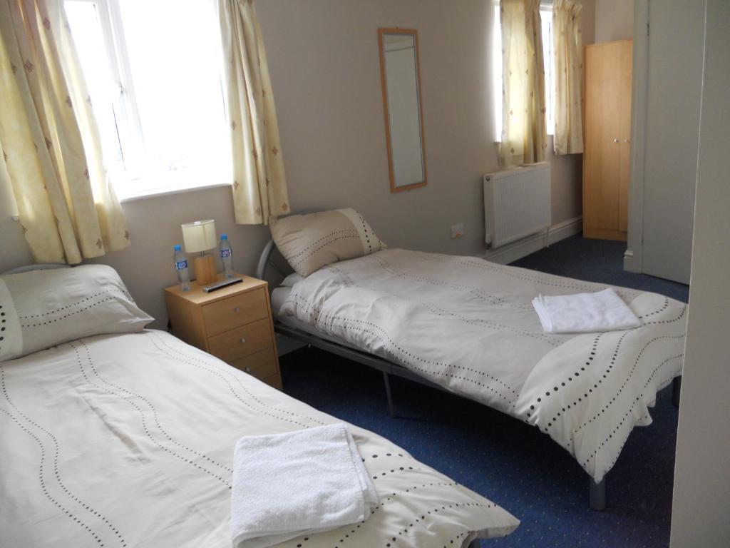 Le Papillon 4* Blackpool